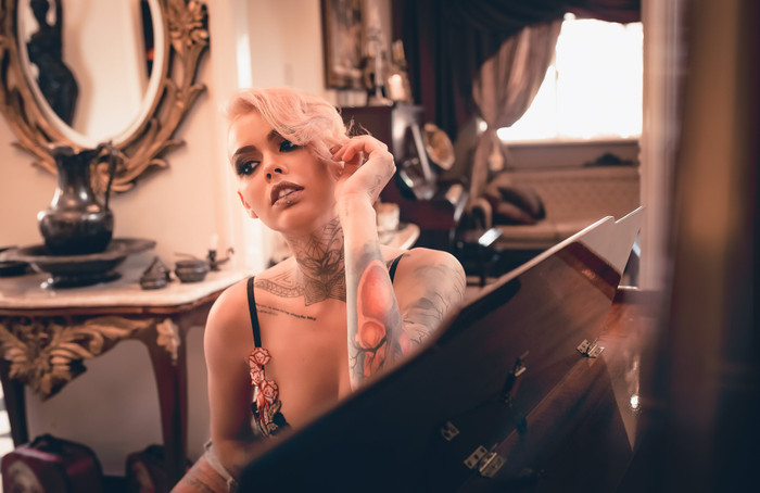 Collection 41 photo by Claudia Mori
