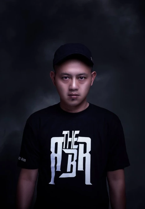 Adie Marhadi
