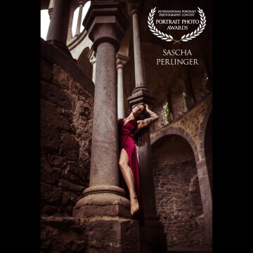 Thanks a lot to @uncomplicated_mery who came the long way from Stuttgart to Bonn for this Shooting. We met in an old monastery ruin in Königswinter for some dramatic-romantic shots.