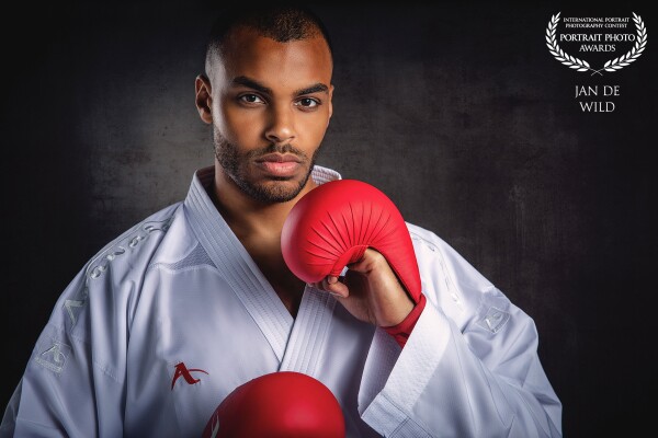 This is Tyron Lardy, a member of the Dutch Karate team. We did this shoot in my studio for his sponsor Arawaza. This was shot with a two-light setup.