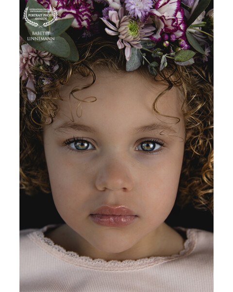 Sweet, beautiful and pure = this is Djoya.