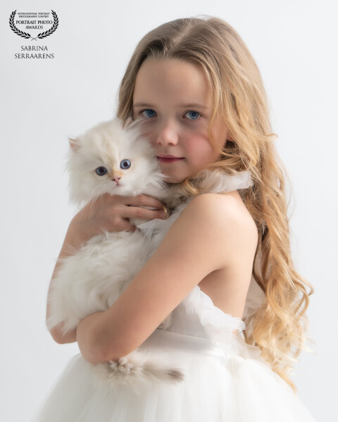 The moment I saw Sophie’s British Shorthair kitten, I instantly envisioned the final result. A snow-...
