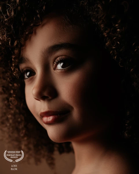 Lowlight portrait of Isabella.