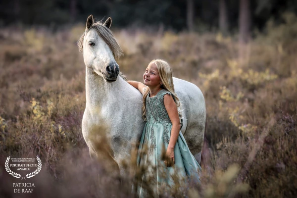 Knappe Lizzie en haar pony Didi