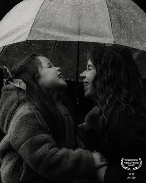 “Perfect skies don’t make perfect pictures.. Your presence does.”

Made by: Camera Bells - Isabel Ja...