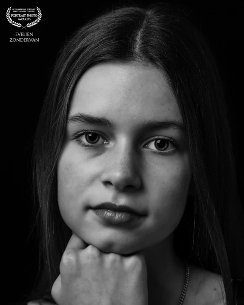 Zwart-wit portret van Fieve.