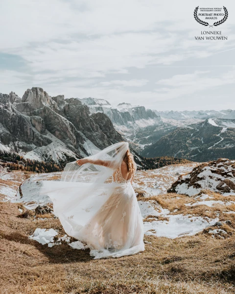 We took a moment for the beautiful bride at the elopement at Seceda, Dolomites