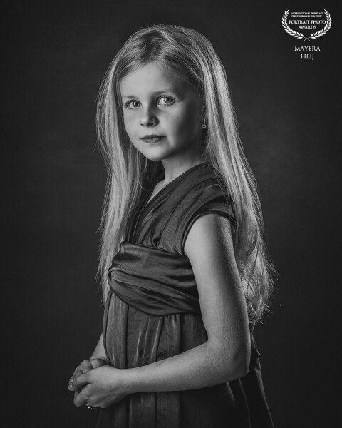 A photosession in the studio with this stunning girl!
