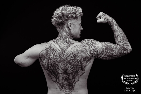 A devastating car accident took his arm, but never his strength. One arm. No limits.