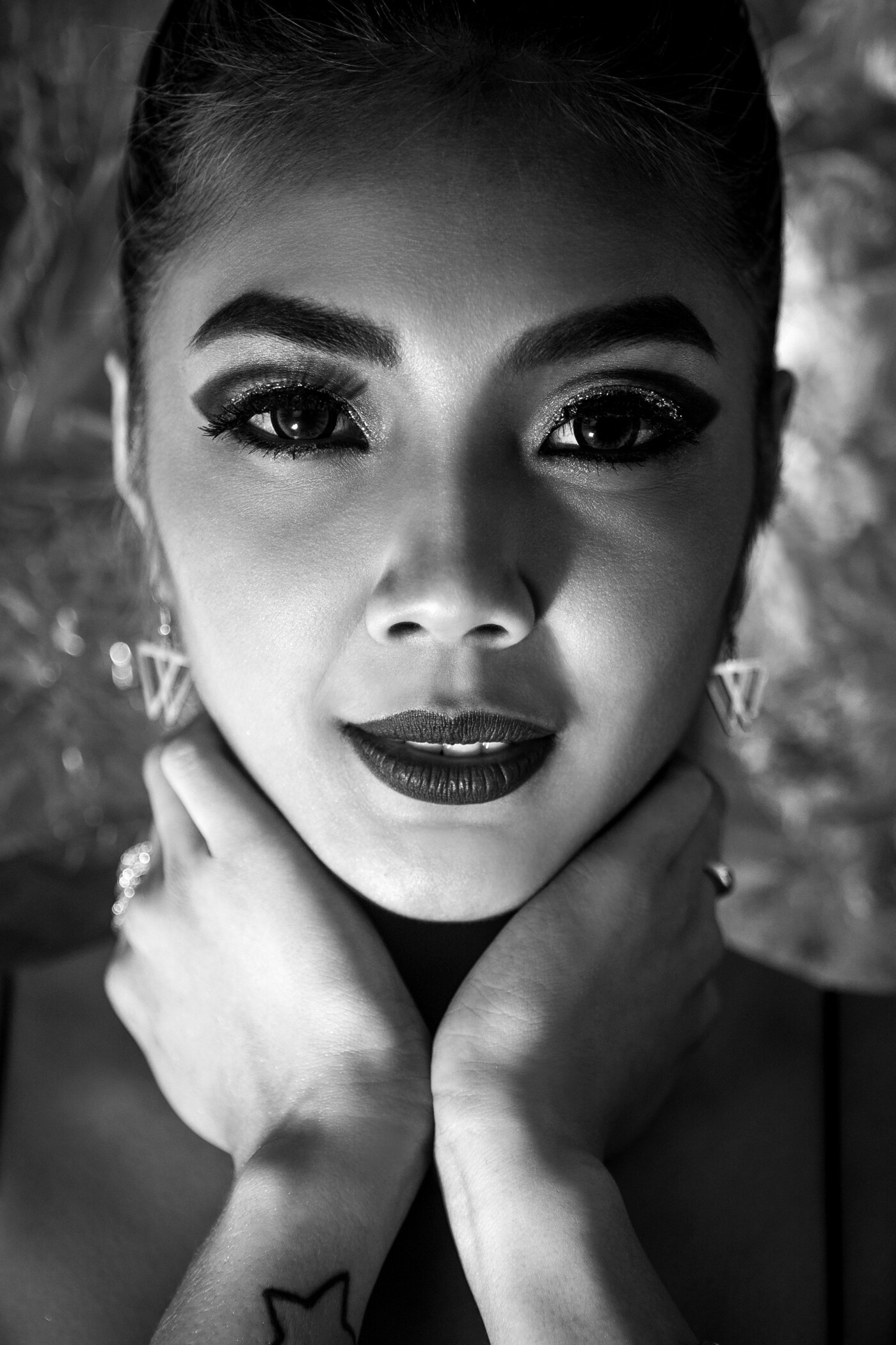 "The beauty of a woman is not in the clothes she wears or the figure that she carries. The beauty of a woman is seen in her eyes, because that is the doorway to her heart, the place where love resides." <br />