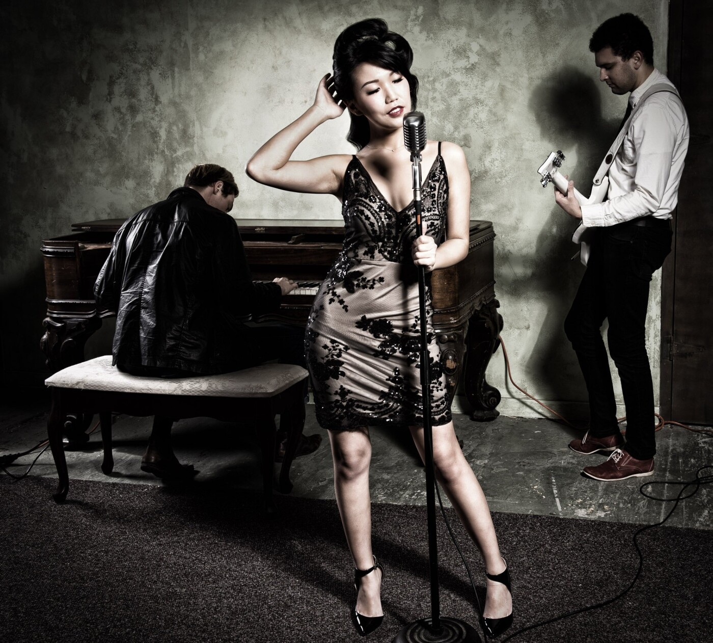 The beautiful, Iris Woo is a singer and model in Vancouver.  The photo session was so special as she performed a number of Jazz standards with heart and soul.  Her presence filled the room.  It is such a privilege to capture her passion and share it with a wider audience. 