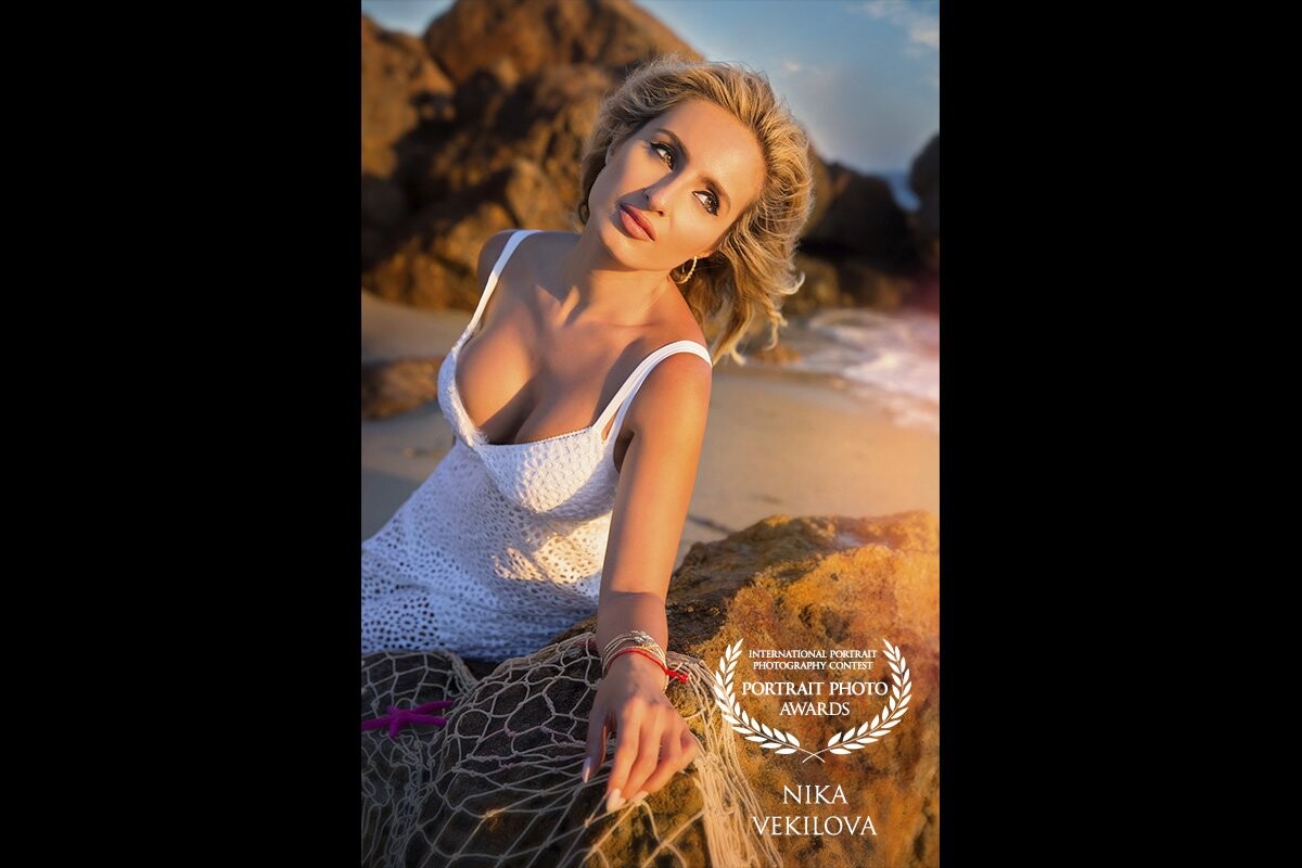 "Mermaids Tale" <br />
I love beach shoots during Golden Hour. Shot this image half an hour before sunset in Point Dume Beach /Malibu ,CA <br />
Model: @fatimanasir<br />
Photo by @nikavphotography