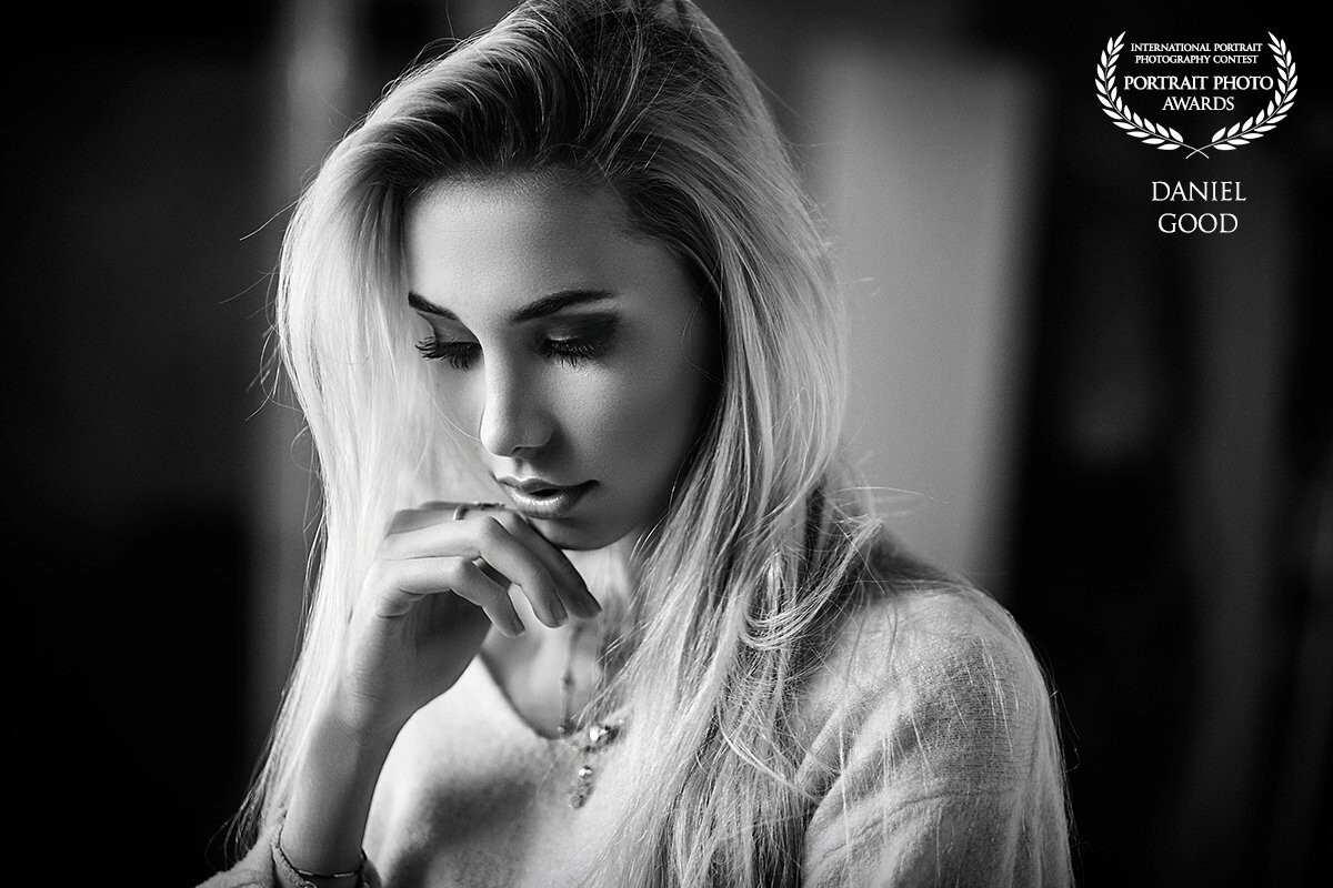 Making natural, sensual portraits is in my eyes the high art of photography. Simple window light and a model that can implement this requirement make it easy for the photographer.<br />
<br />
Photographer | www.goodshots.ch<br />
Model | Lara Holtkamp (https://www.instagram.com/lara.holtkamp.2/)<br />
MUA | Renate Good (https://www.facebook.com/renate.good.5)