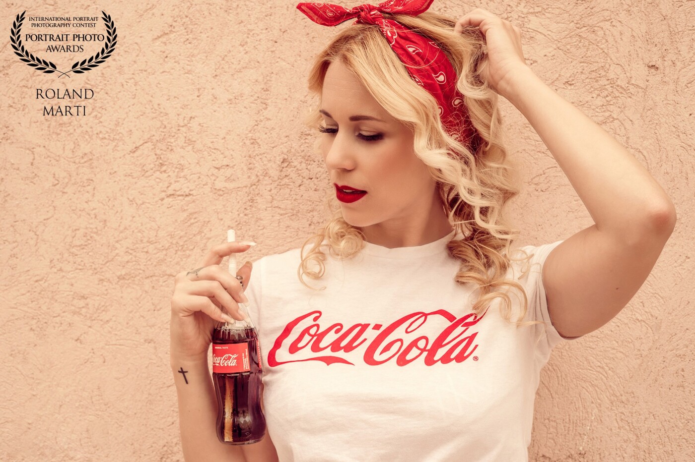 This photo was taken on a photoshoot in Provence (France). The theme was "Coca Cola".<br />
<br />
Model: @coryangel