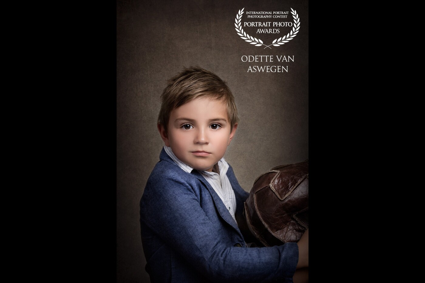 The obsession I have with portraits is not knowing what a session will turn out to be, every soul expresses a different story. Just 6 years old little Adolf has a thousand of stories behind his quiet personality. 