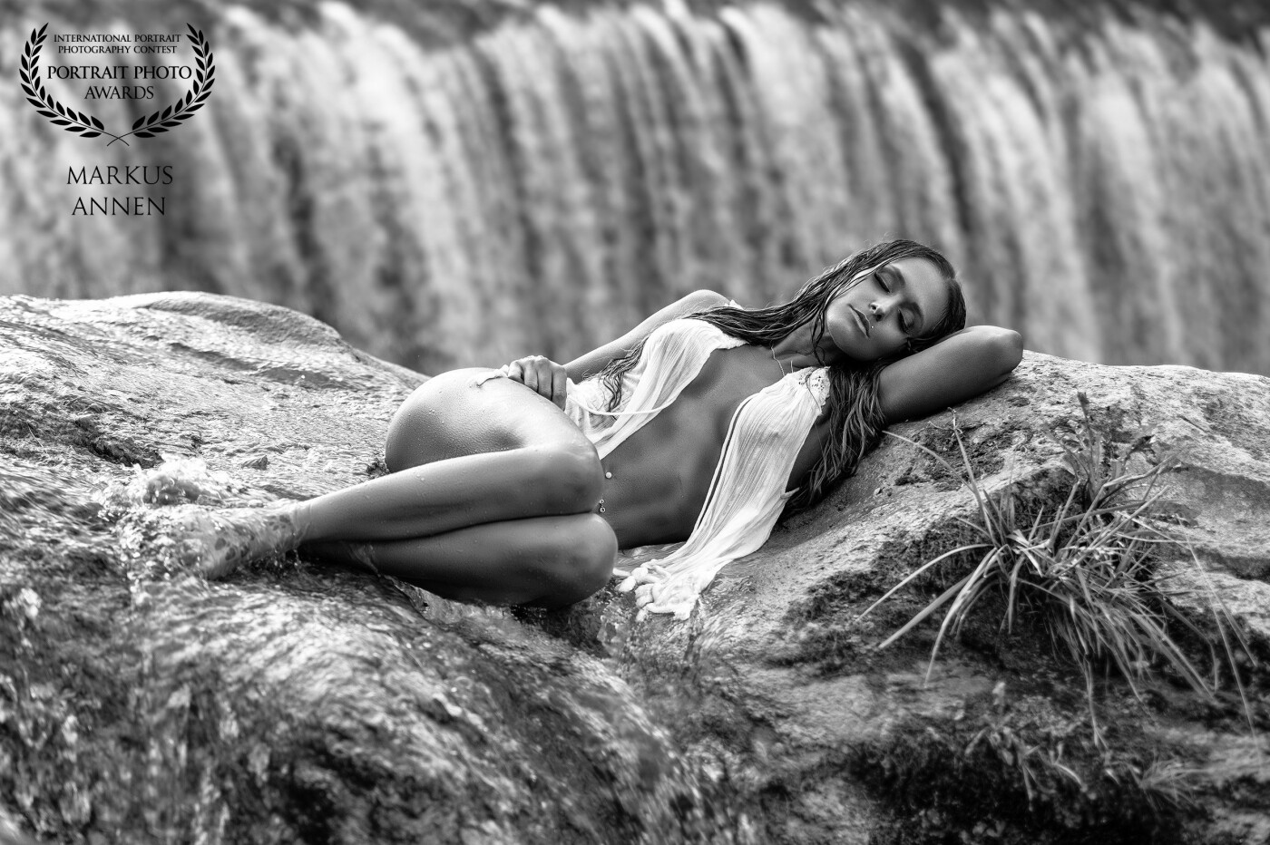 This was an early morning photo shoot with the lovely Diana near a popular waterfall in Switzerland. The picture is an expression of calmness and beauty and I am very thankful for Diana's patience and perseverance during the whole photoshooting.