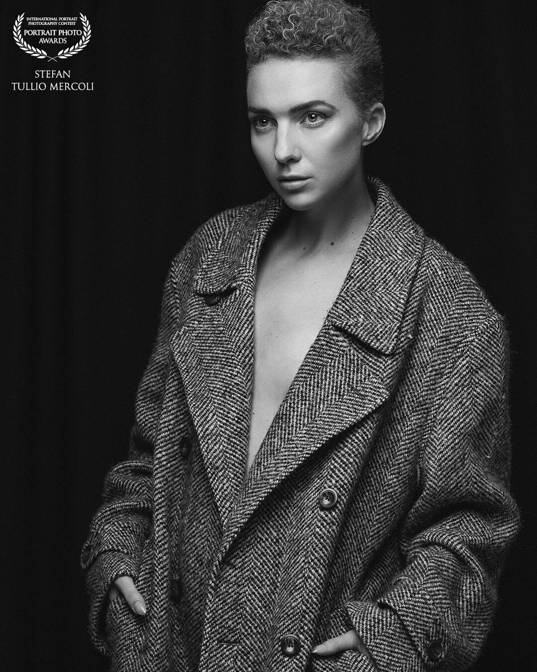 I have bern inspired by Peter Lindbergh for this picture we have produced in the studio in January 22. <br />
model: Anna <br />
mua: Nina from https://instagram.com/ninchensart?utm_medium=copy_link