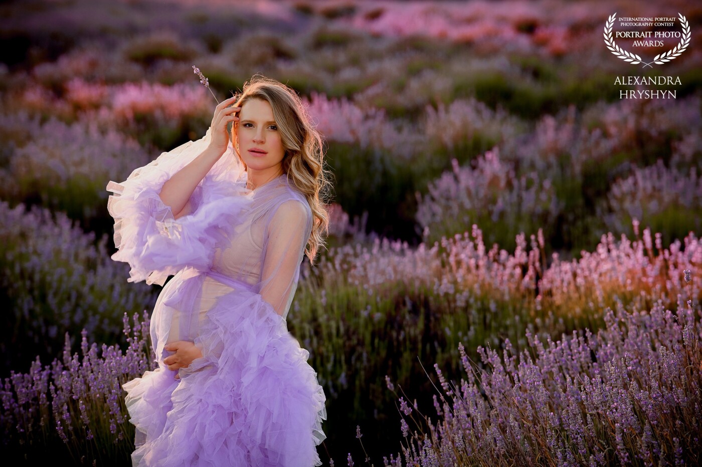 Mother lavender<br />
Maternity photo shoot on a Lavender field in Souther California. June 2022<br />
The moment that should have been remembered