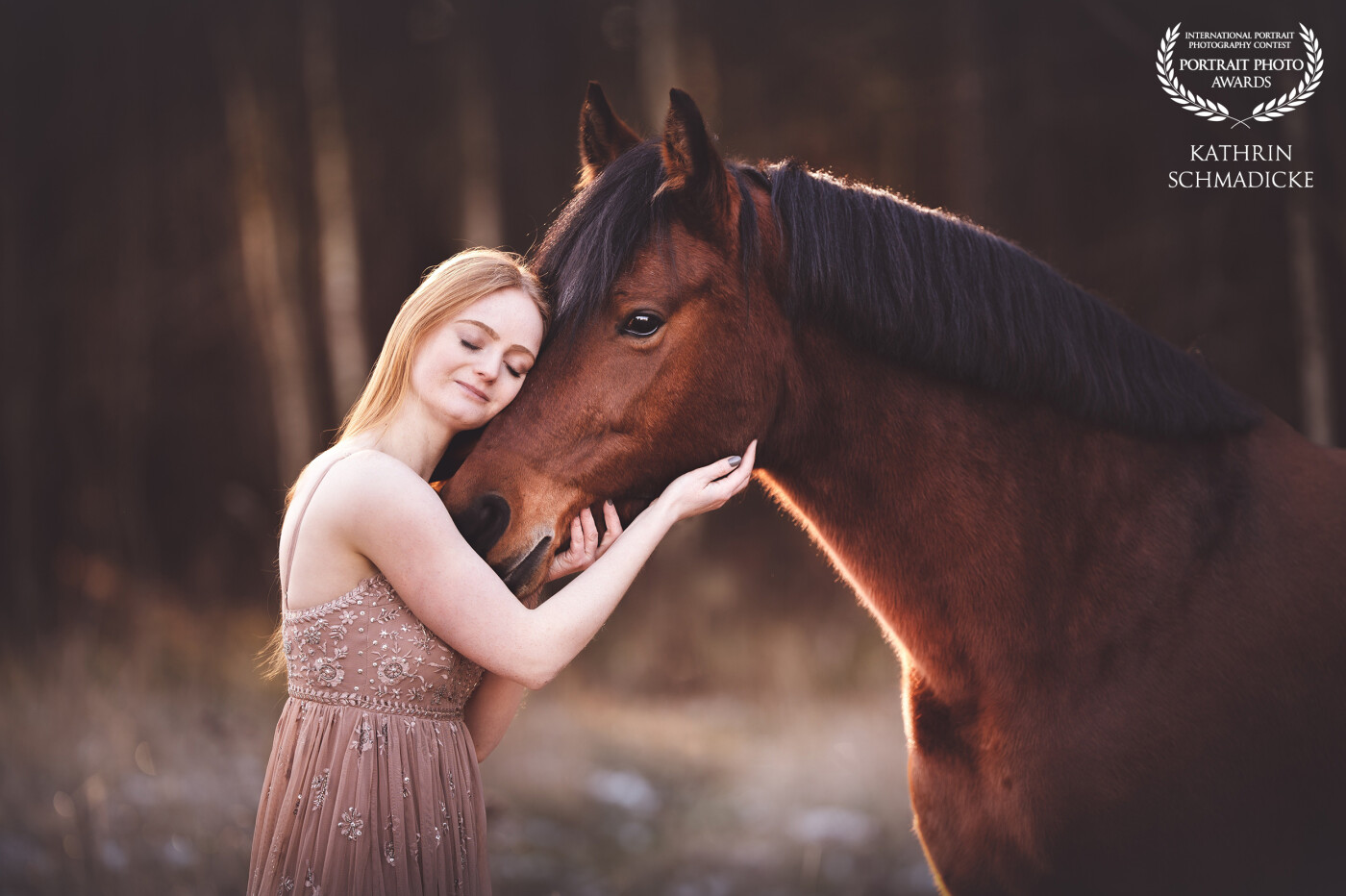Create moments, freeze memories! Pictures should tell stories and give the customer a feeling of happiness, exactly this unique moment of this beautiful intimate relationship between horse and human