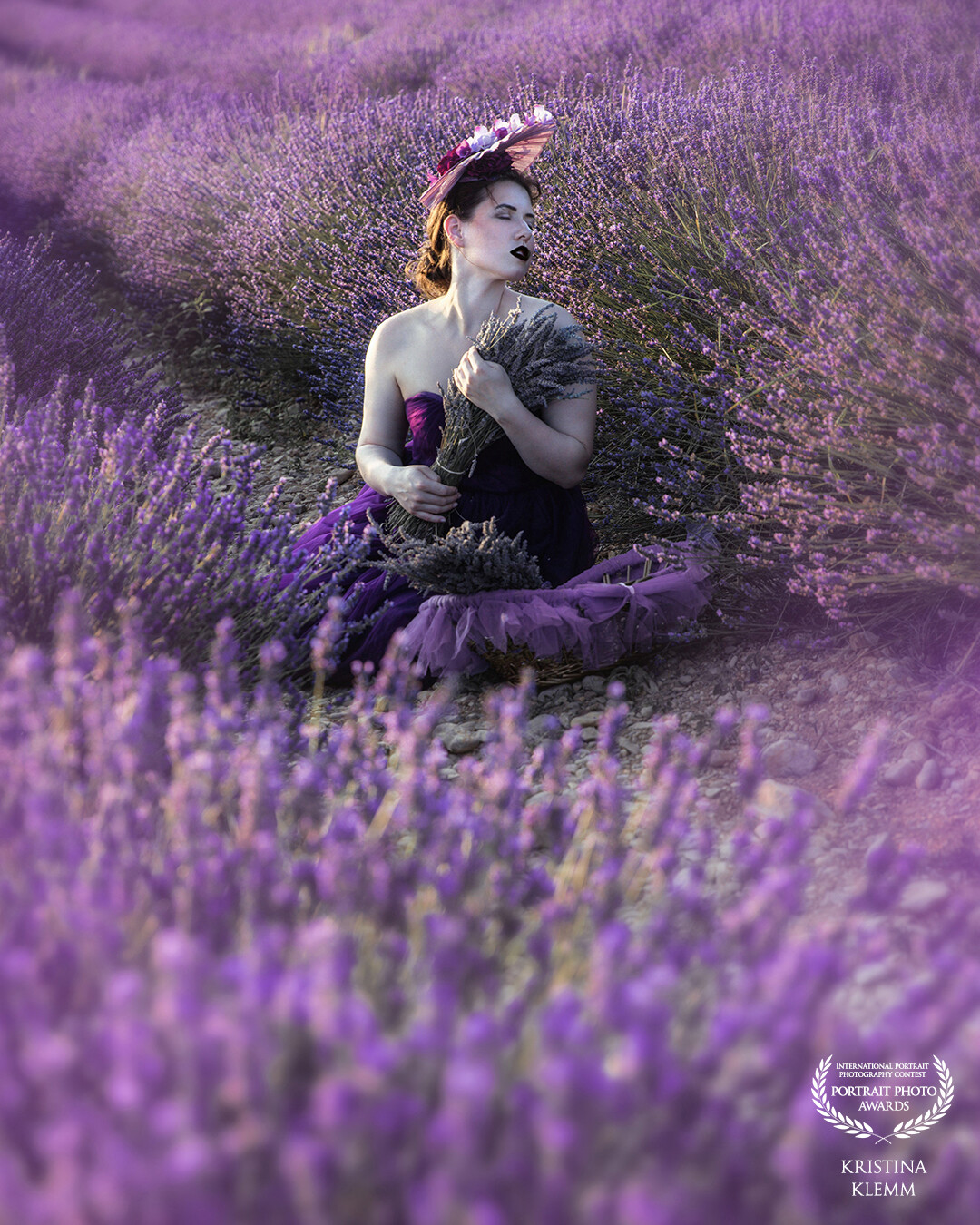 Lavendel sehnsucht<br />
<br />
This photo was taken on a shooting trip through France. The Provence lavender fields, which we visited at the evening for this picture are very famous, people come from all over the world to see the beautiful purple rows of flowers.<br />
<br />
Model: olora_model