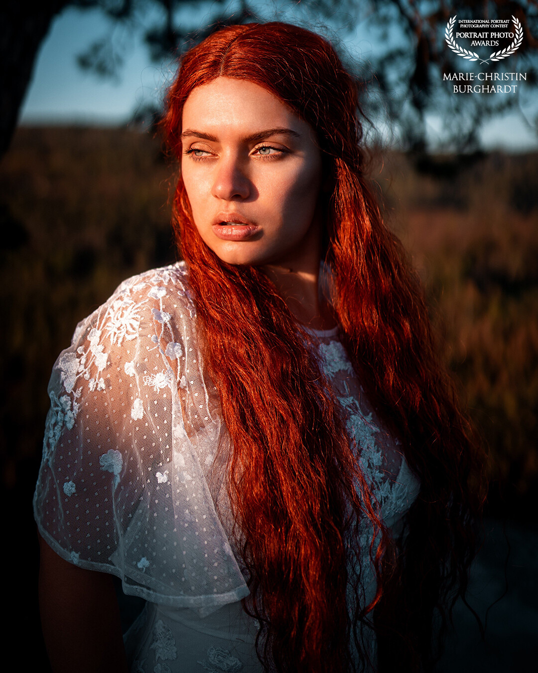 I took this photo in spring 2023 on mount Gamrig. It was my first time ever that I've visited this location and we had a wonderful sunset. My beautiful model was @alina_stolzenburg